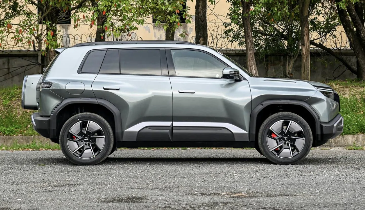 BYD Leopard 3 — фото 8, екстер’єр
