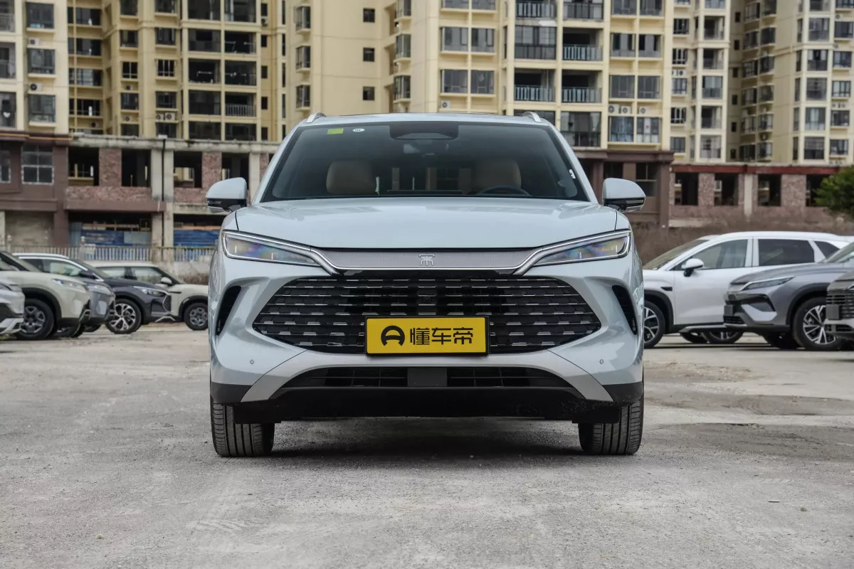 BYD Song L DM-i — фото 4, екстер’єр