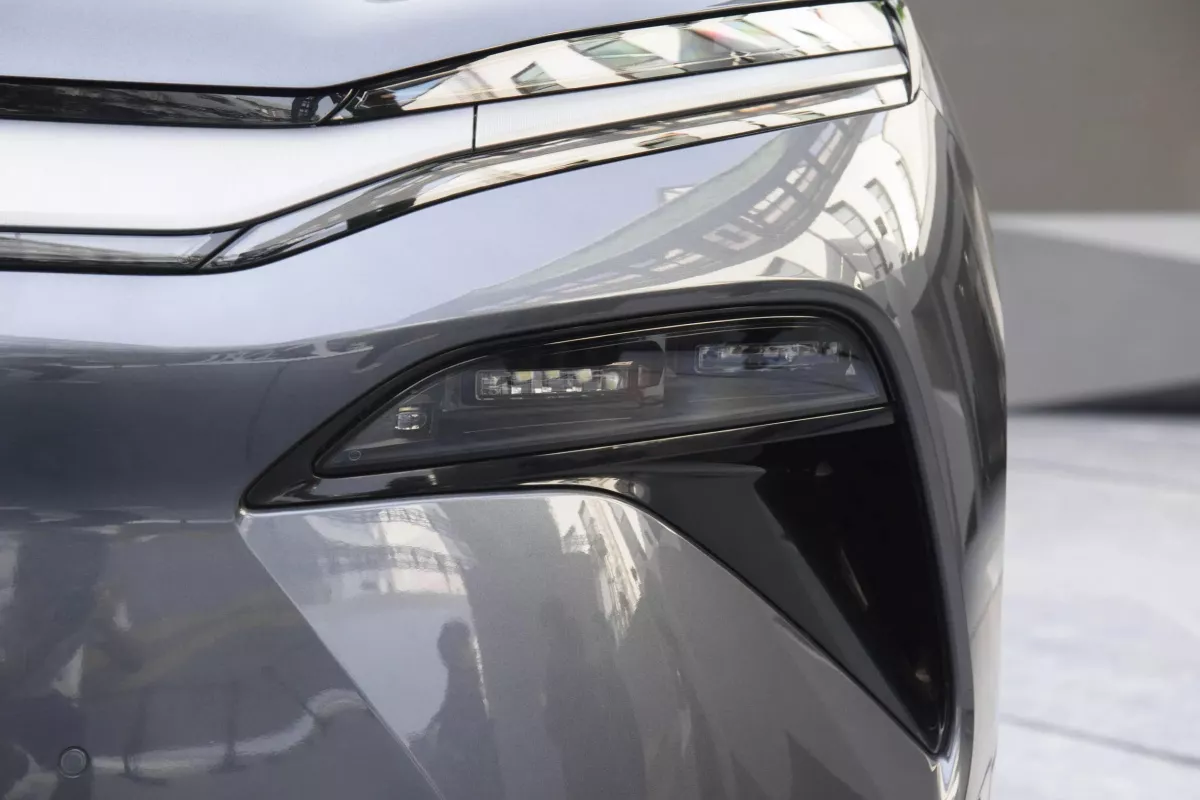 BYD Tang L — фото 11, екстер’єр
