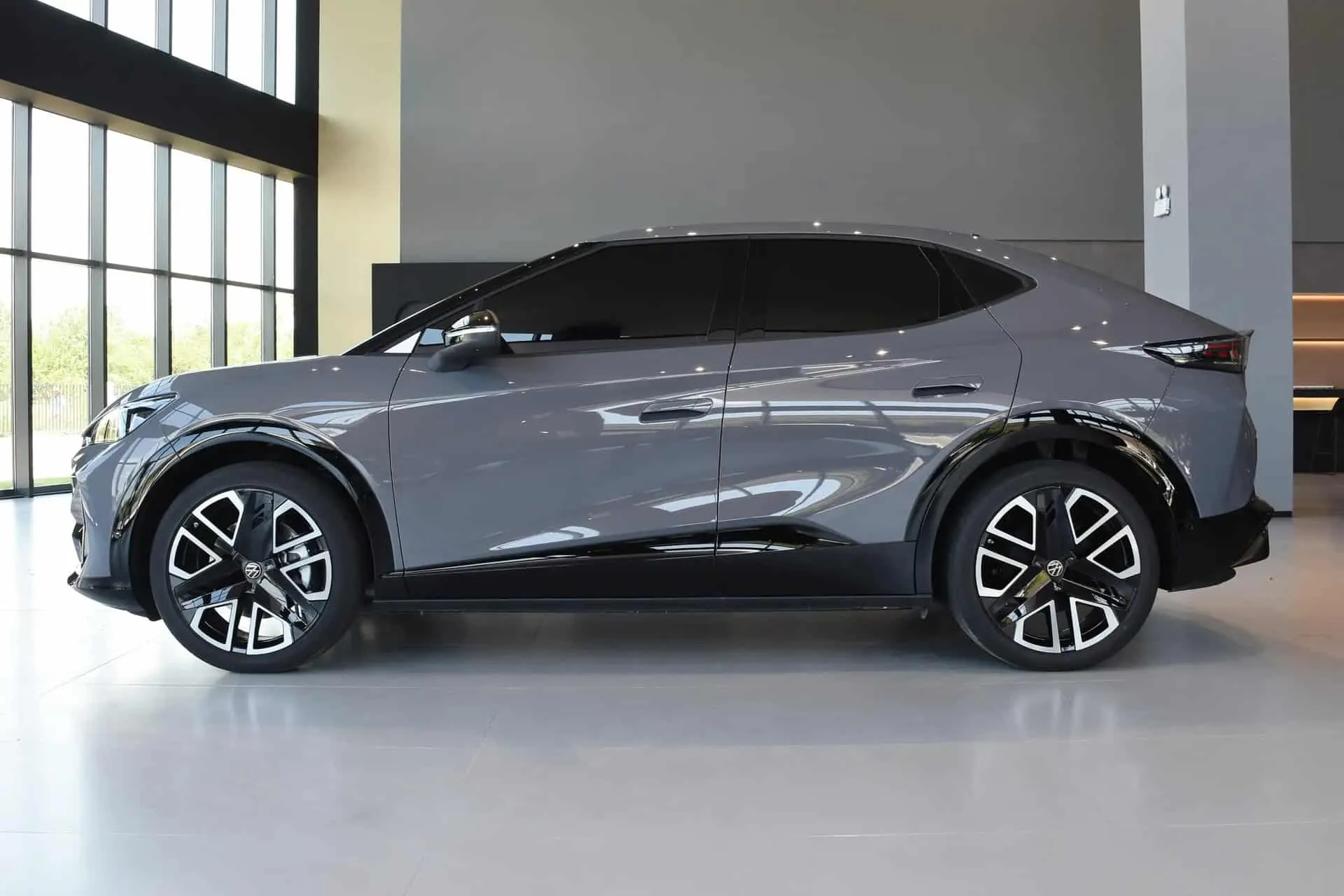 Volkswagen ID.Unyx Pro — фото 9, екстер’єр